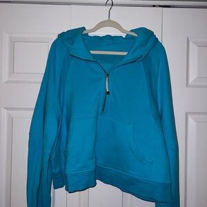 Lululemon Scuba cropped hoodie